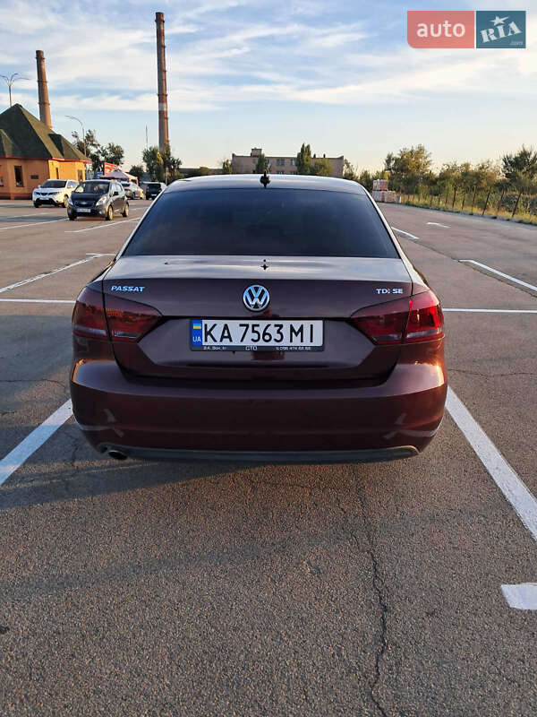 Седан Volkswagen Passat 2014 в Кривом Роге