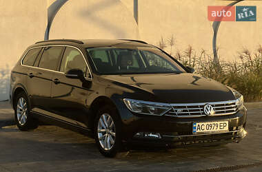 Універсал Volkswagen Passat 2015 в Луцьку
