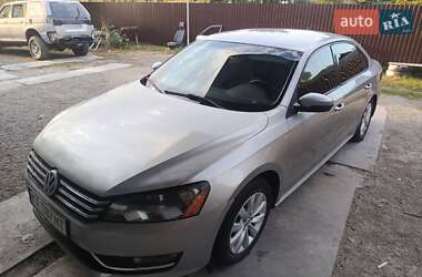 Седан Volkswagen Passat 2013 в Барышевке
