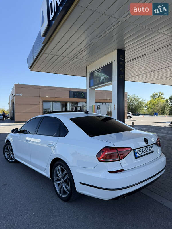 Седан Volkswagen Passat 2017 в Днепре фото 12 Седан Volkswagen Passat 2017 в Днепре