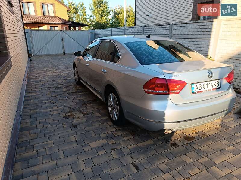Седан Volkswagen Passat 2012 в Виннице