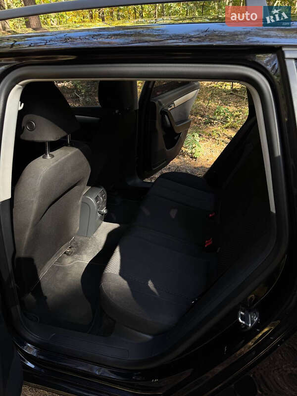 Универсал Volkswagen Passat 2011 в Полтаве