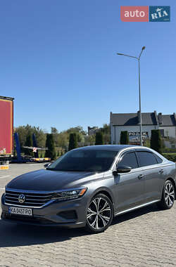 Седан Volkswagen Passat 2020 в Києві