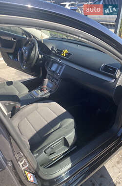 Универсал Volkswagen Passat 2013 в Ивано-Франковске