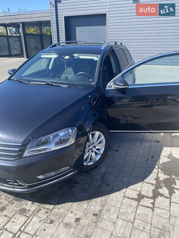 Универсал Volkswagen Passat 2013 в Ивано-Франковске