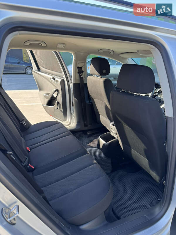 Универсал Volkswagen Passat 2006 в Дрогобыче
