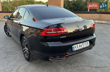 Седан Volkswagen Passat 2018 в 