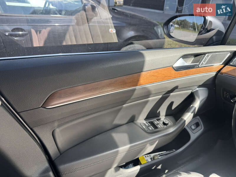 Седан Volkswagen Passat 2018 в Павлограде фото 13 Седан Volkswagen Passat 2018 в Павлограде