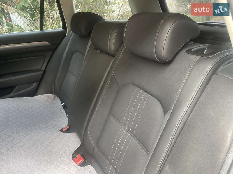 Универсал Volkswagen Passat 2016 в Калуше фото 6 Универсал Volkswagen Passat 2016 в Калуше