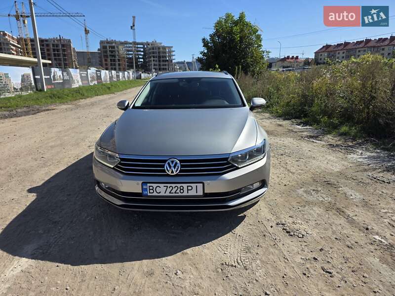 Универсал Volkswagen Passat 2015 в Львове