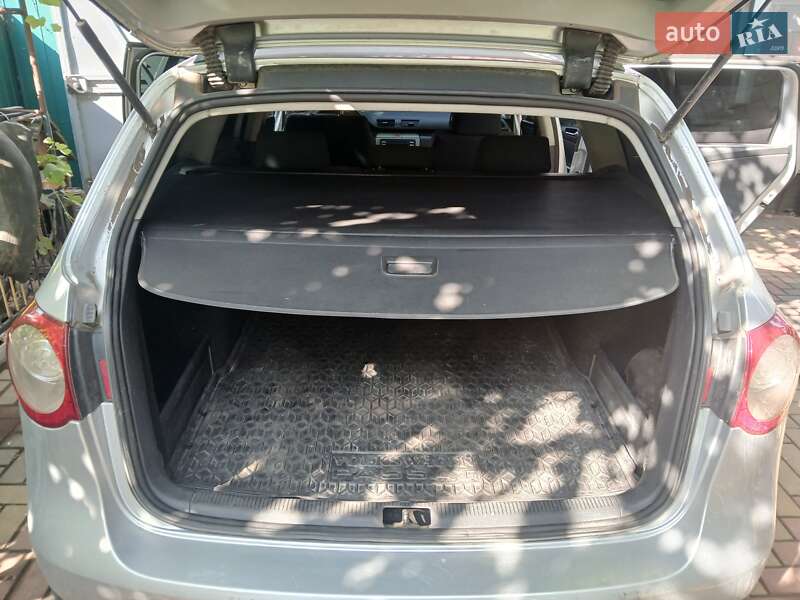 Универсал Volkswagen Passat 2007 в Помошной