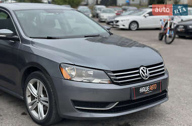 Седан Volkswagen Passat 2013 в 