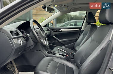 Седан Volkswagen Passat 2013 в 