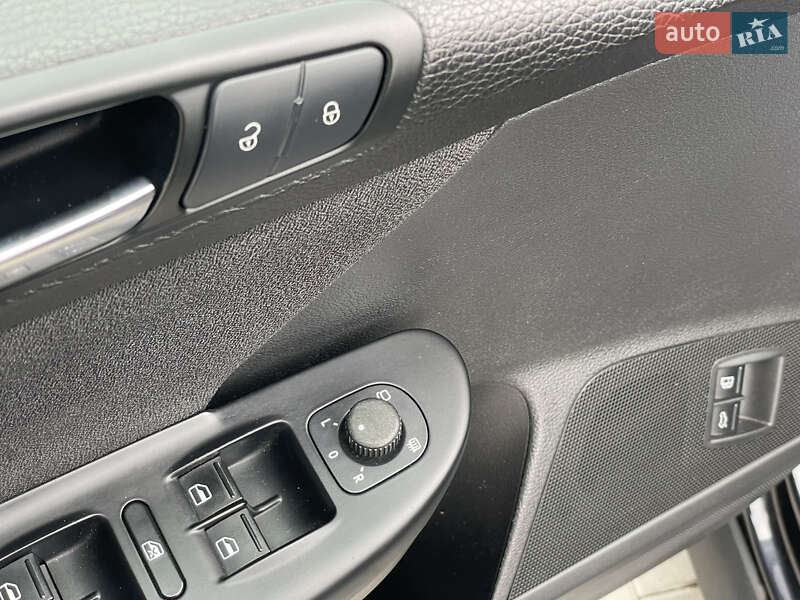 Универсал Volkswagen Passat 2010 в Луцке фото 15 Универсал Volkswagen Passat 2010 в Луцке