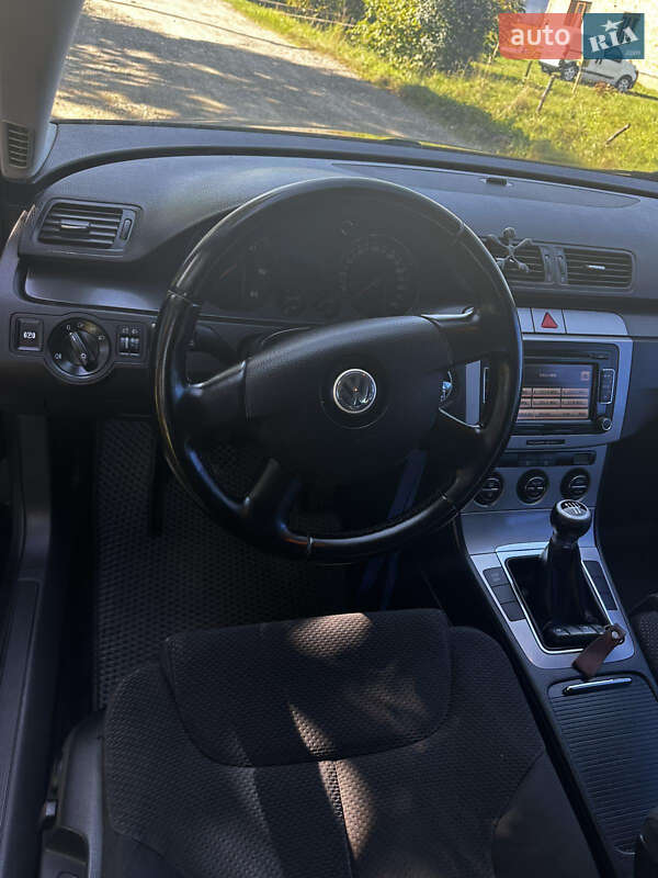 Универсал Volkswagen Passat 2007 в Вижнице