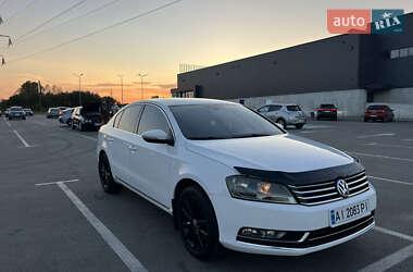 Седан Volkswagen Passat 2011 в 