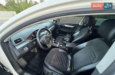 Седан Volkswagen Passat 2011 в 