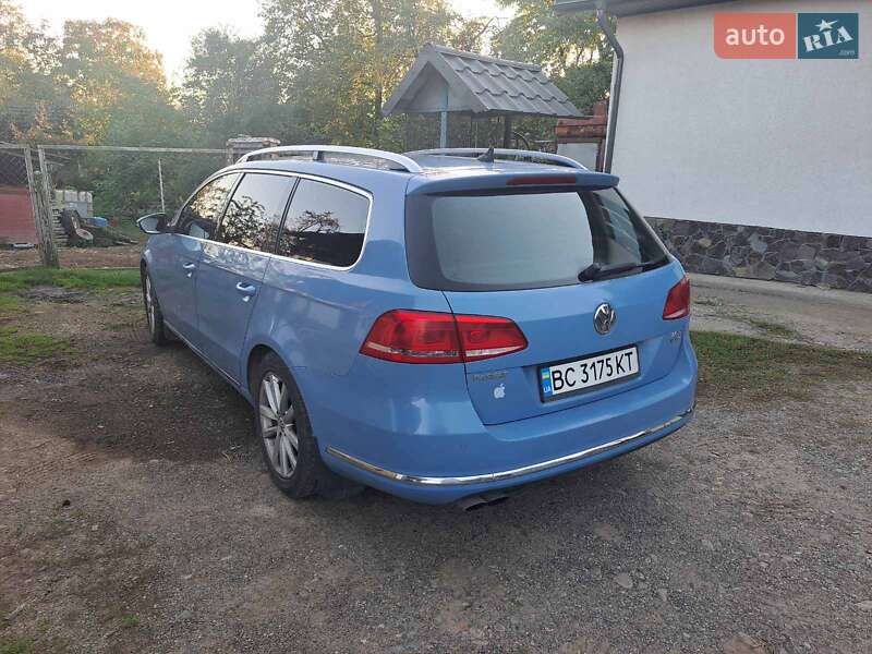 Универсал Volkswagen Passat 2012 в Стрые