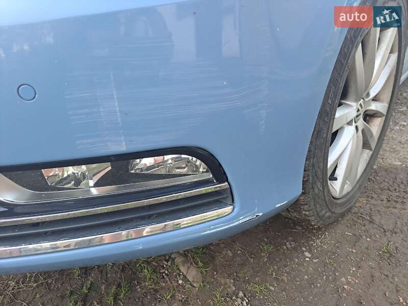 Универсал Volkswagen Passat 2012 в Стрые