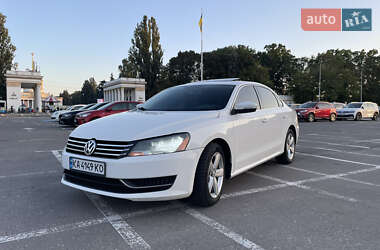 Седан Volkswagen Passat 2012 в Киеве