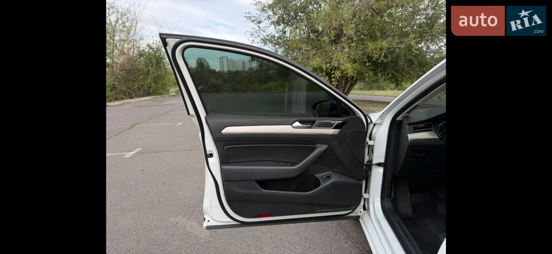 2015 Volkswagen Passat - мініатюра 32