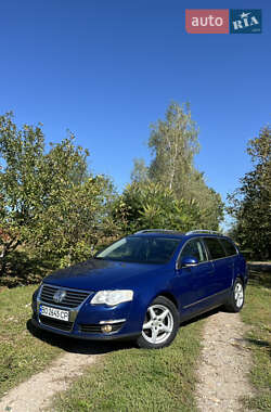 Универсал Volkswagen Passat 2005 в Ивано-Франковске