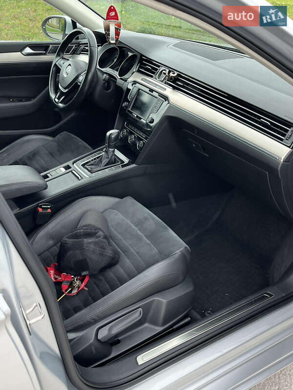Универсал Volkswagen Passat 2017 в Хмельницком
