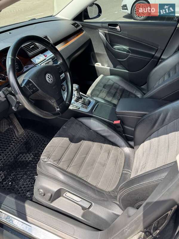 Седан Volkswagen Passat 2008 в Києві