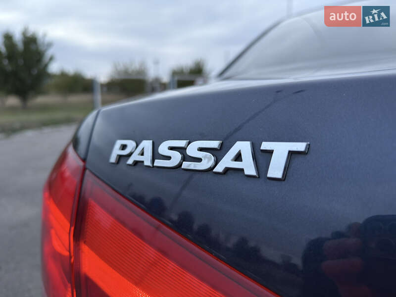 Седан Volkswagen Passat 2012 в Полтаве