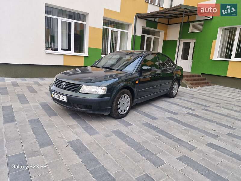 Седан Volkswagen Passat 1997 в Тернополе