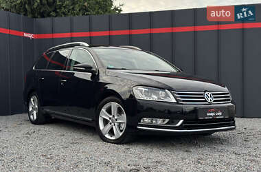 Універсал Volkswagen Passat 2012 в Луцьку