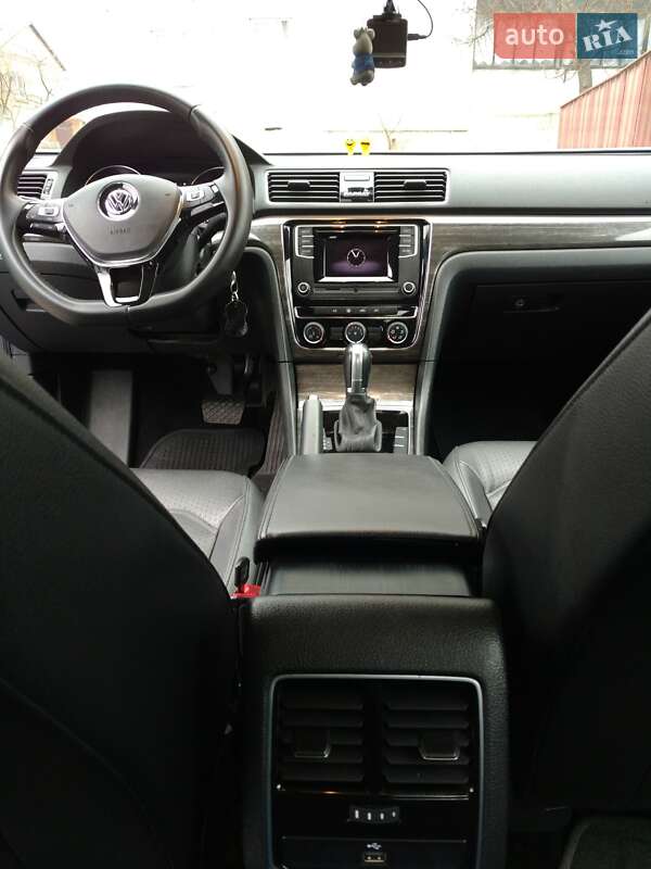 Седан Volkswagen Passat 2018 в Барышевке фото 18 Седан Volkswagen Passat 2018 в Барышевке