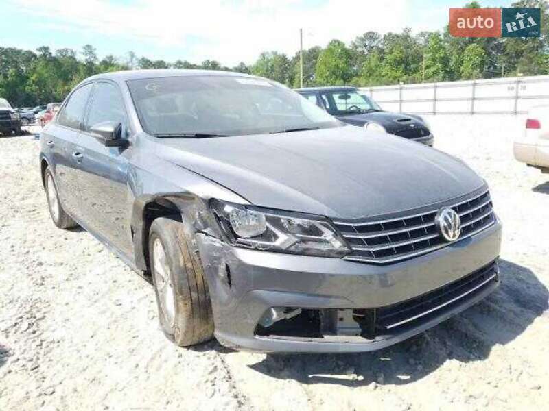 Седан Volkswagen Passat 2018 в Барышевке фото 48 Седан Volkswagen Passat 2018 в Барышевке