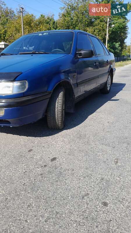 Седан Volkswagen Passat 1996 в Хотине фото 15 Седан Volkswagen Passat 1996 в Хотине