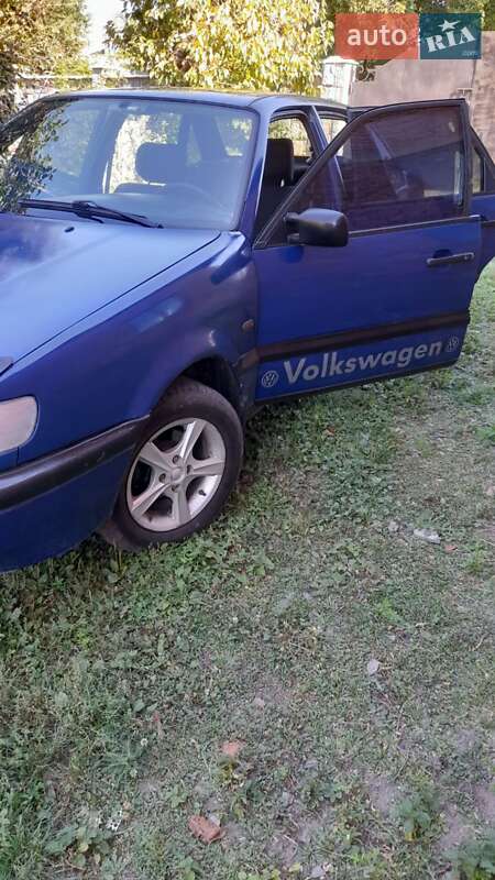Седан Volkswagen Passat 1996 в Хотине фото 20 Седан Volkswagen Passat 1996 в Хотине