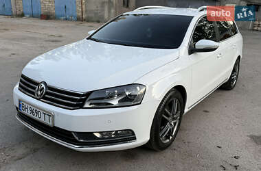 Універсал Volkswagen Passat 2013 в Білгороді-Дністровському