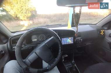 Седан Volkswagen Passat 1989 в Бердичеве