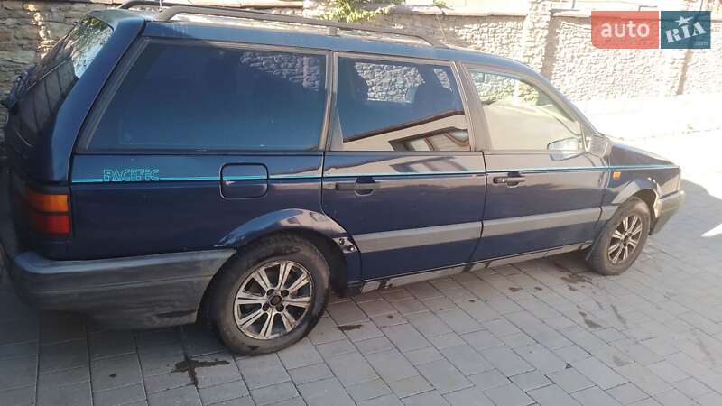 Универсал Volkswagen Passat 1993 в Ровно