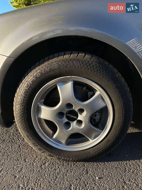 Седан Volkswagen Passat 2001 в Тернополе фото 24 Седан Volkswagen Passat 2001 в Тернополе