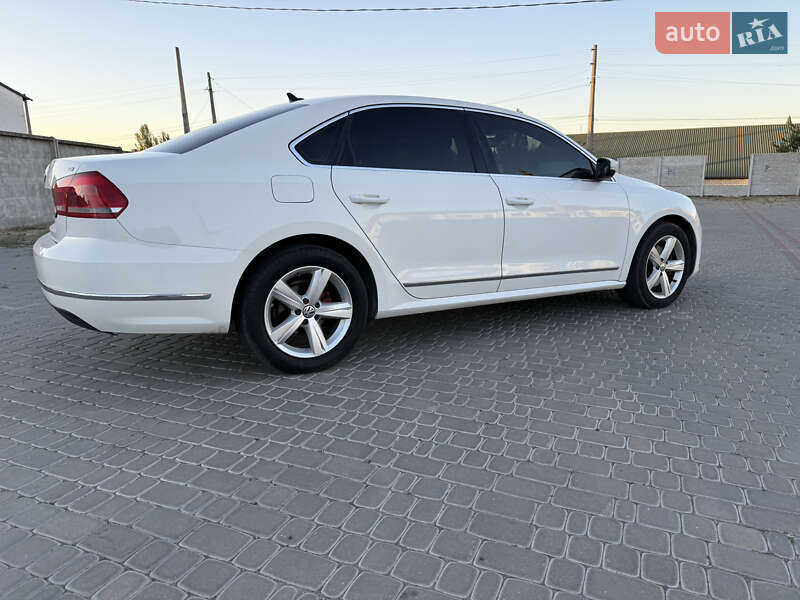 Седан Volkswagen Passat 2013 в Первомайске