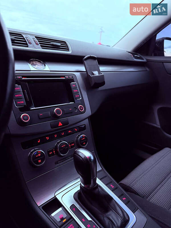 Универсал Volkswagen Passat 2013 в Радехове