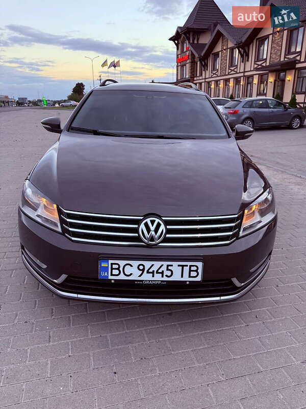 Универсал Volkswagen Passat 2013 в Радехове