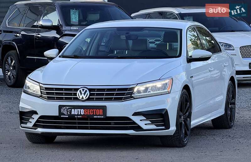 Седан Volkswagen Passat 2018 в Харькове