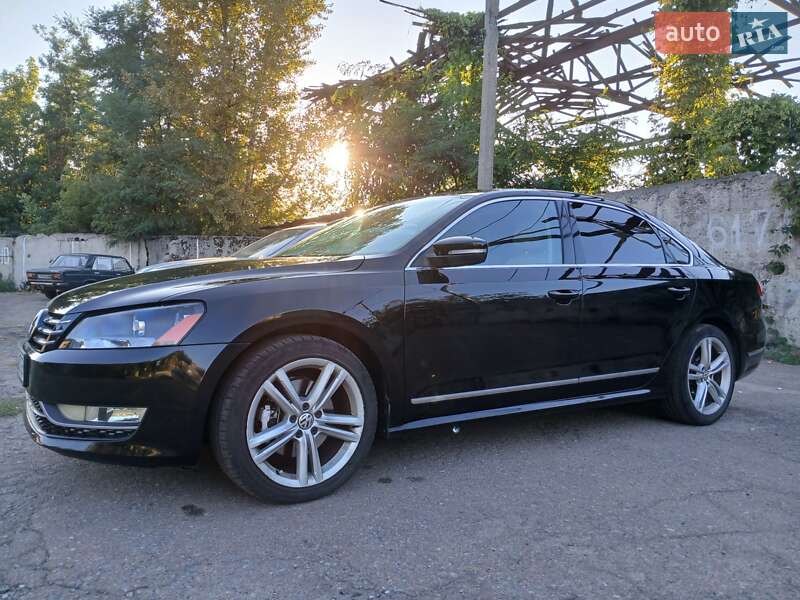 Седан Volkswagen Passat 2013 в Чернигове