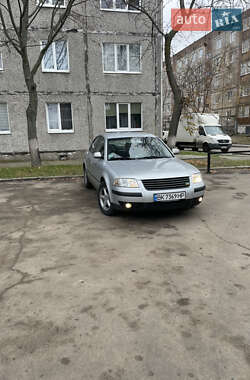Седан Volkswagen Passat 2001 в Вараші