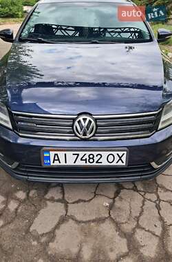 Універсал Volkswagen Passat 2012 в Києві