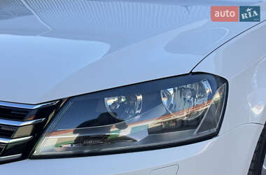 Универсал Volkswagen Passat 2011 в 
