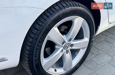 Универсал Volkswagen Passat 2011 в 