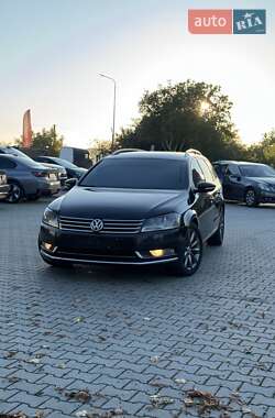 Універсал Volkswagen Passat 2010 в Львові