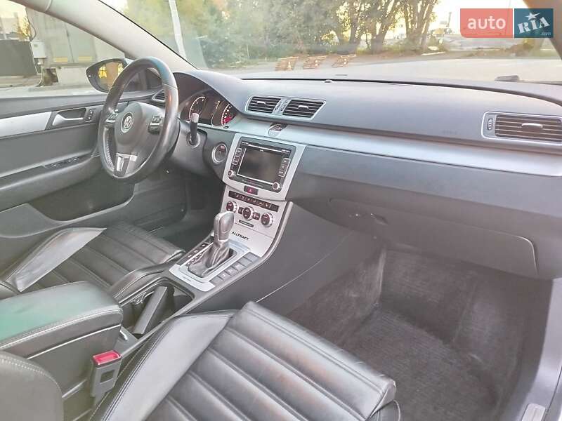 Универсал Volkswagen Passat 2014 в Виннице